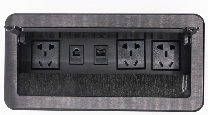 brush socket HS104